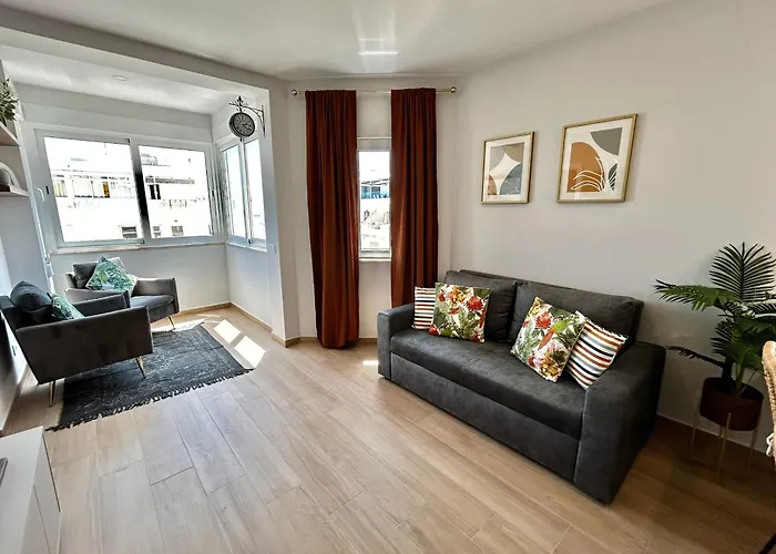 아파트 Vista Mar A Menos De 50m Da Praia. *