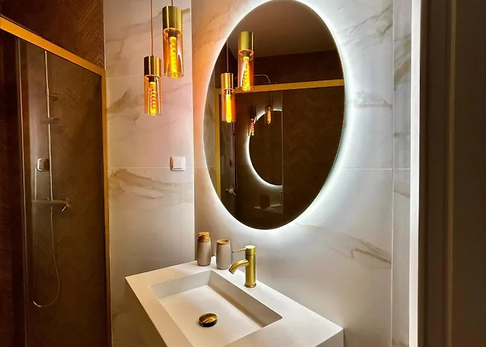 Vista Mar A Menos De 50m Da Praia. *